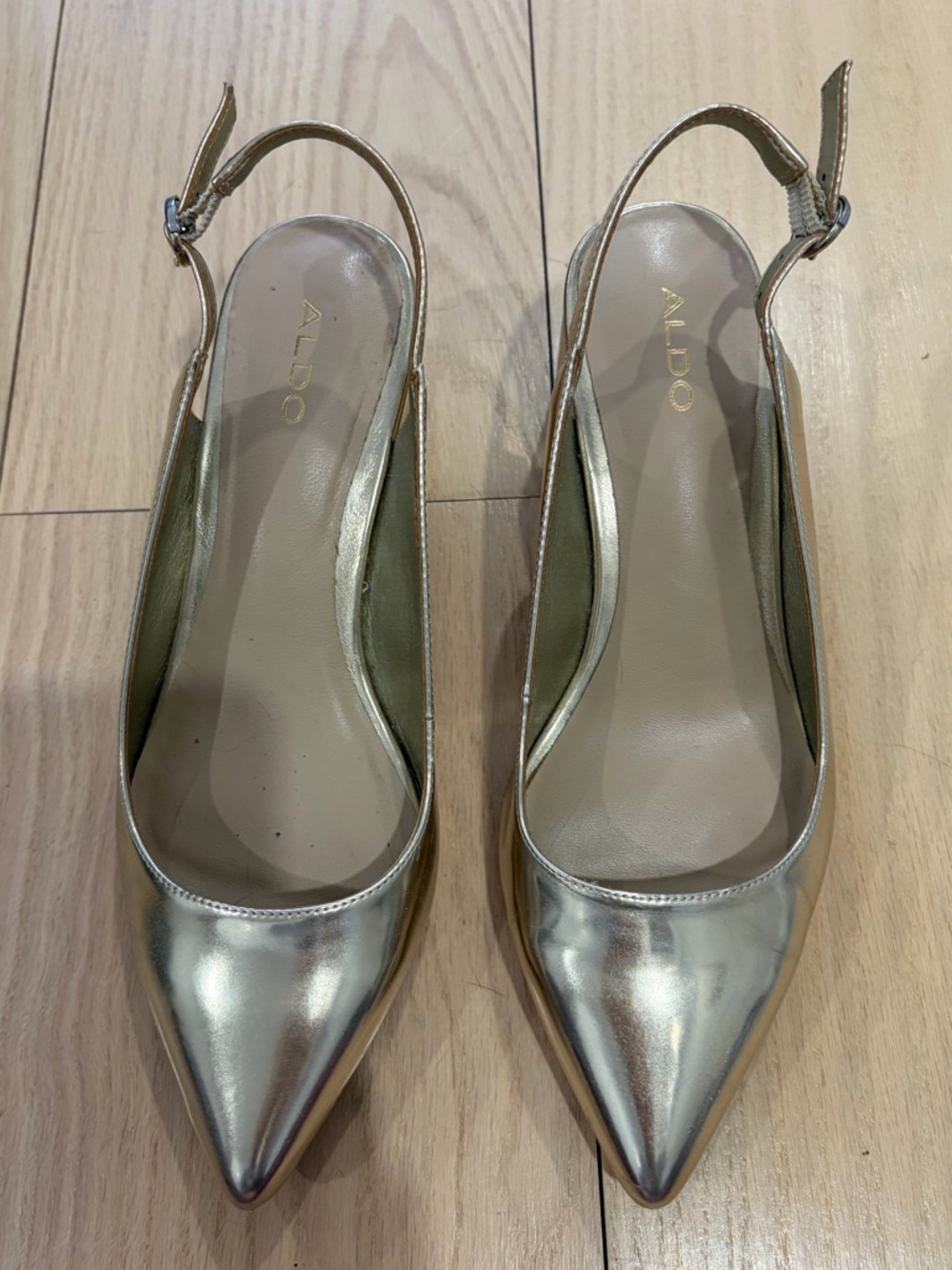 Aldo Metallic Gold Block Heel Slingbacks - Picture 2 of 8